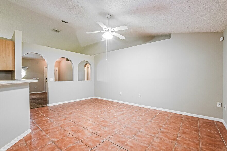 Building Photo - 1324 Montheath Cir