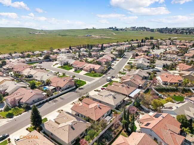Building Photo - 5816 Calico Cove Court