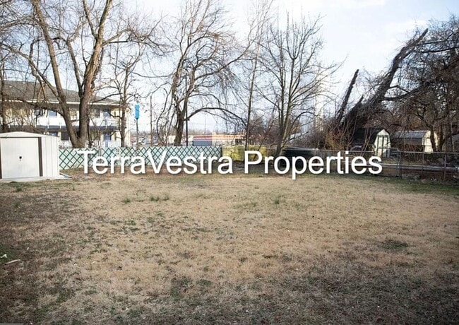 Building Photo - Single Family in Brooklawn!