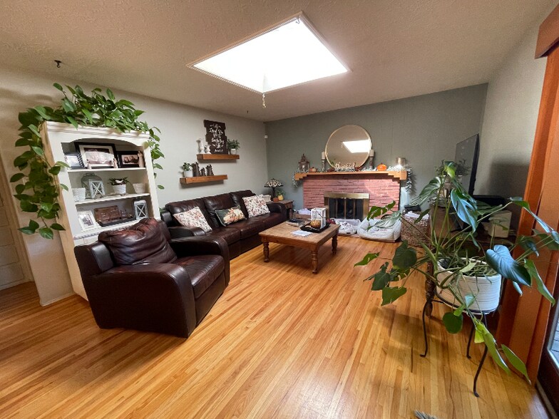 Building Photo - 3509 Britt St NE