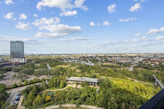 Building Photo - 3333 Allen Pkwy