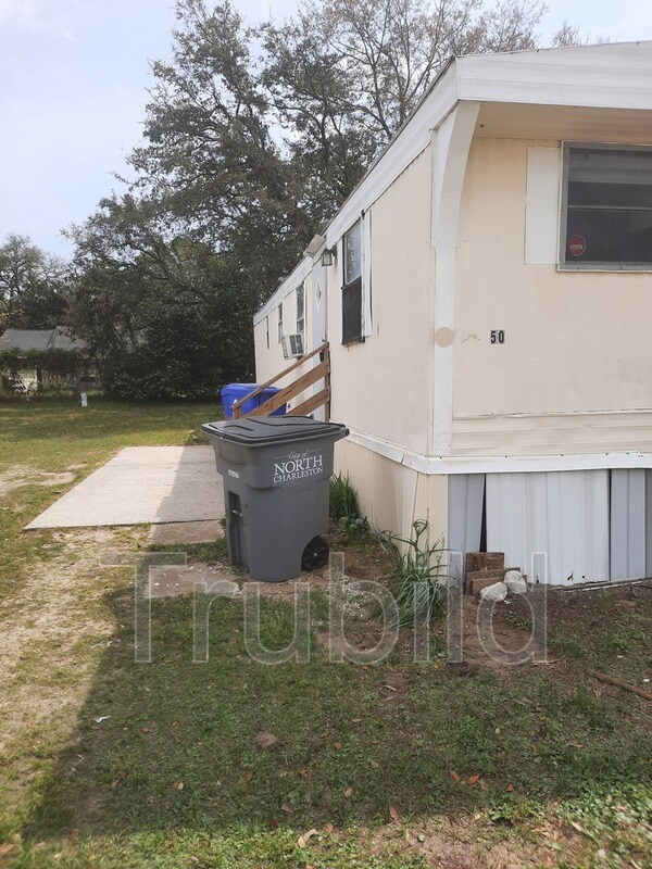 Building Photo - 1465 Remount Rd