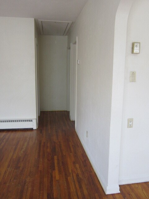 Building Photo - 1828 Platt St