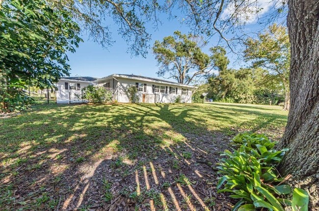 Building Photo - 2075 37th Ave