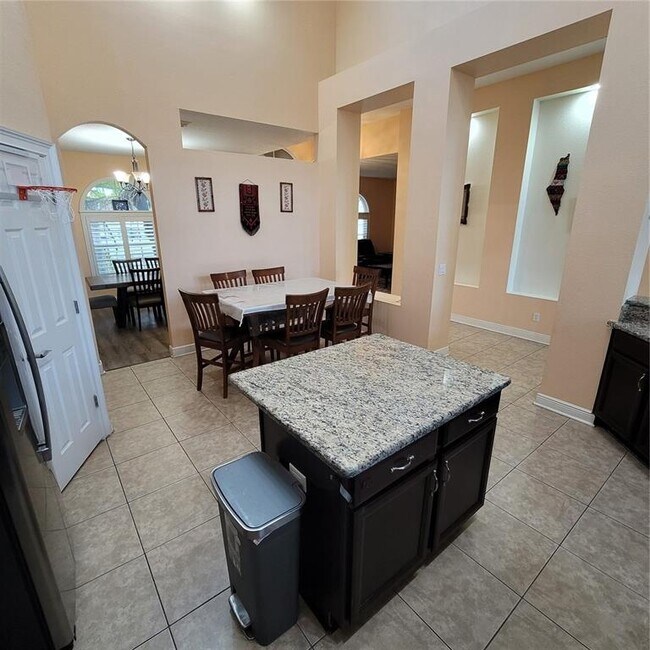 Building Photo - 10850 Breaking Rocks Dr