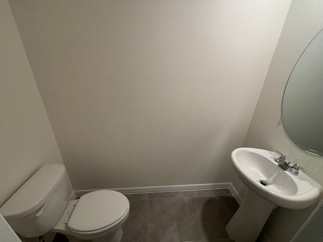 Building Photo - 3/2 Townhouse, Great Location