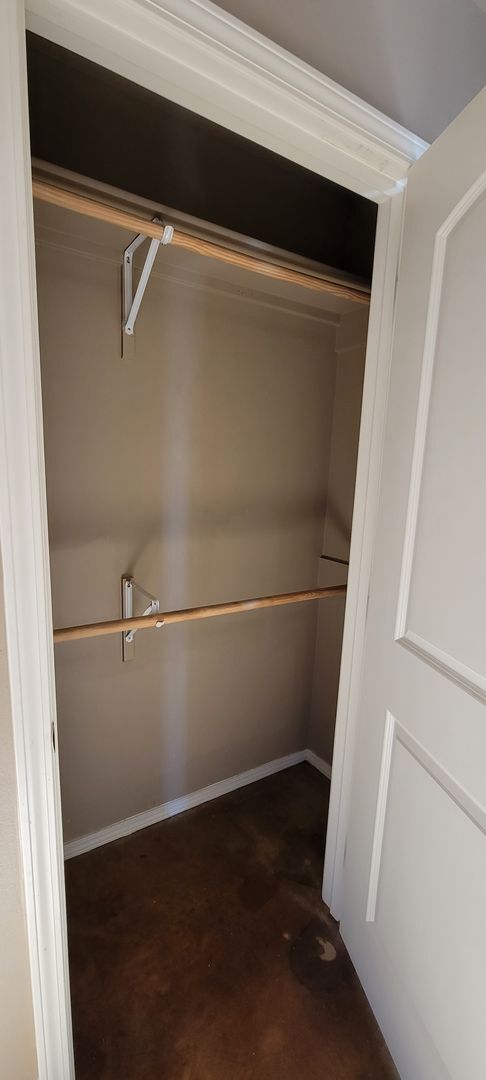 Building Photo - Newer Construction 2 bed/1 bath