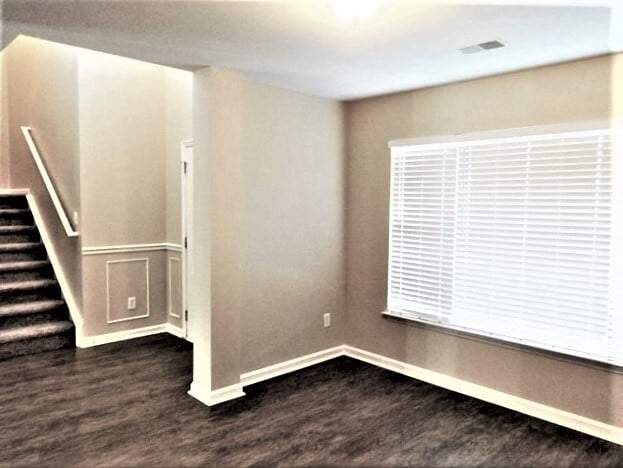 Building Photo - 219 Sparkleberry Ln