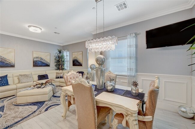 Building Photo - 762 Praire Plume St