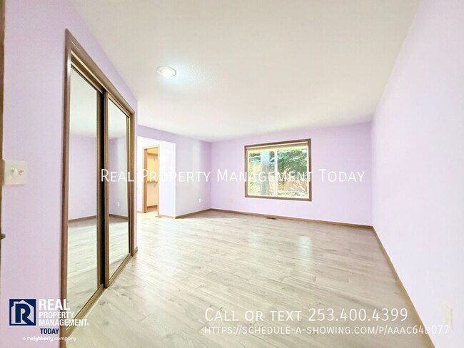 Building Photo - 6319 46th St Ct W