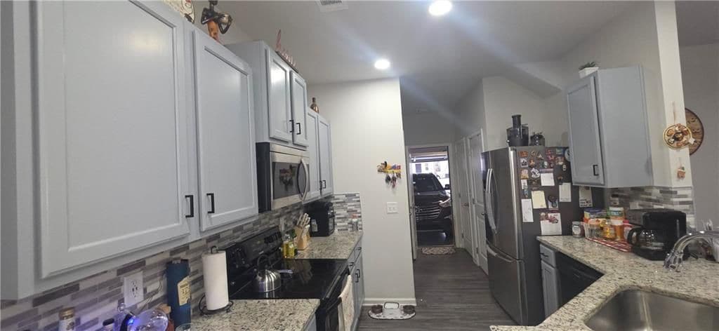 Building Photo - 4768 Rdg Vly Dr