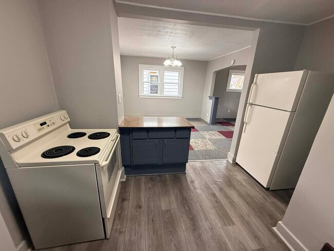 Building Photo - 3715 Bowser Ave