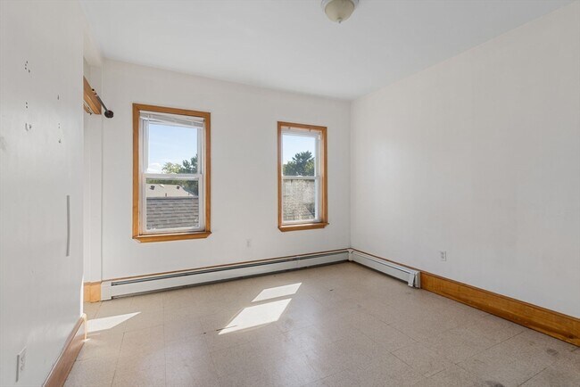 Building Photo - 237 Webster Ave