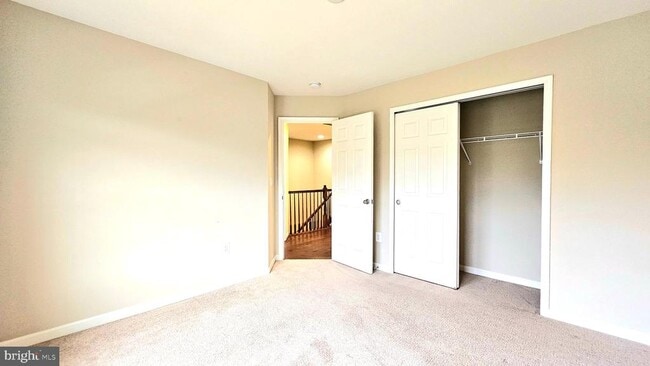 Building Photo - 10607 School St