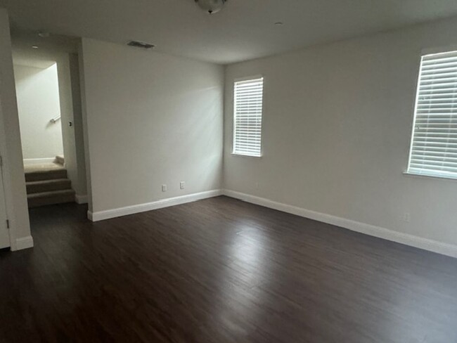 Building Photo - Home for Rent in Roseville, CA