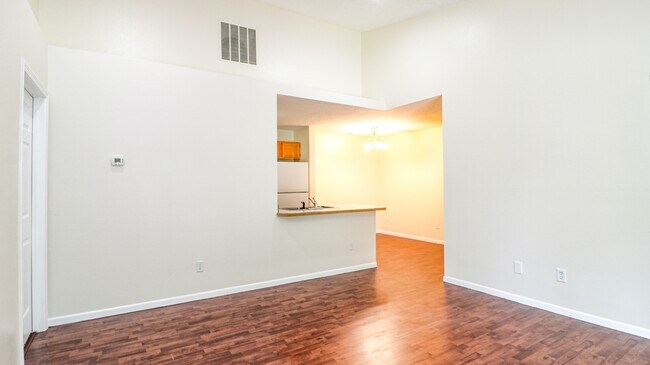 Building Photo - Stephen-2139