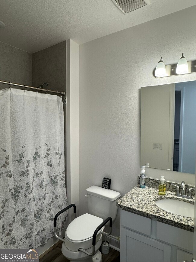 Building Photo - 205 Starboard Ct