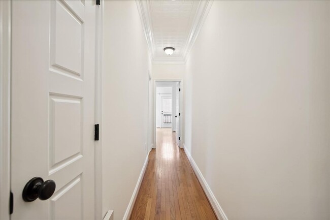 Building Photo - Pet Friendly Luxury DC TH - 3 bed +  3.5 B...