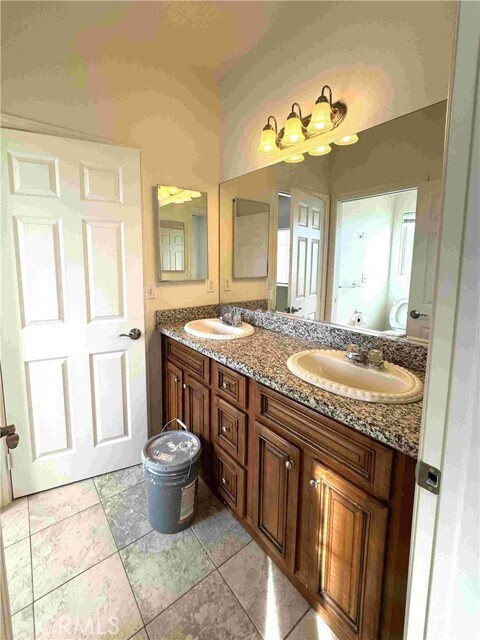 Building Photo - 14470 Navajo Rd