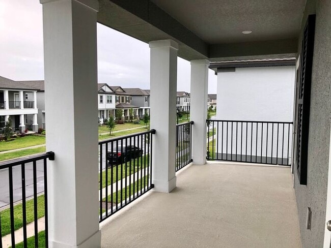 Building Photo - Beautiful 3/2.5 Newly Appointed Home with ...