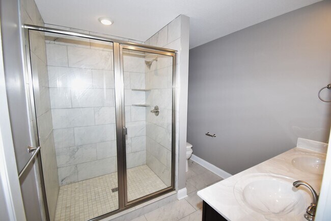 Building Photo - 3 Bedroom Pet Friendly Home For Rent in Chalet Hills!