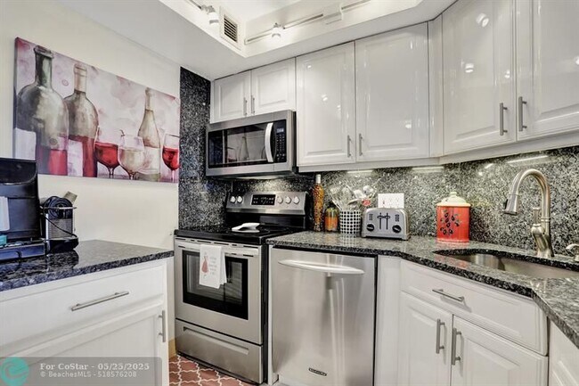 Building Photo - 133 N Pompano Beach Blvd