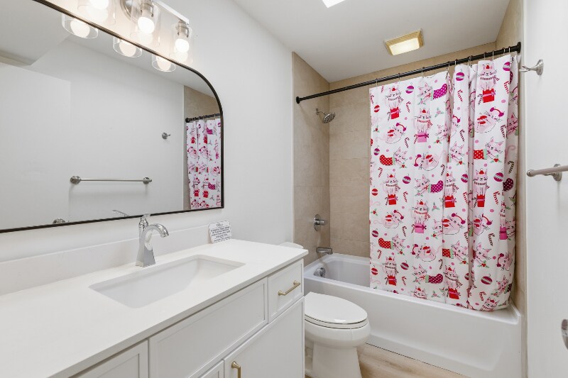 Building Photo - 4235 N 13th Pl