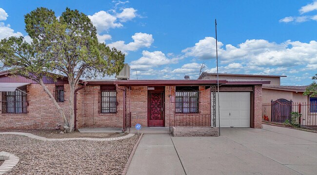 Building Photo - 5205 Flower Dr