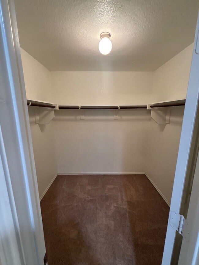 Building Photo - PERFECT HOME IN PRINCETON!