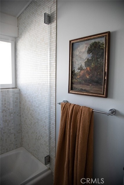 Building Photo - 3168 Stevely Ave