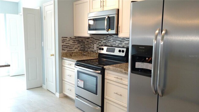 Building Photo - 28646 Tanner Dr