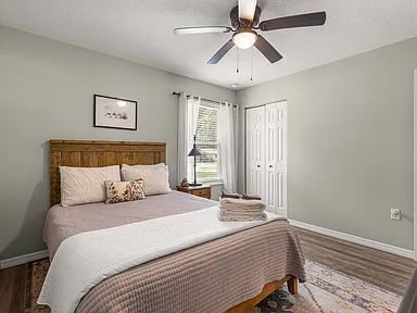 Building Photo - Beautifully updated 3 bedroom, 2 bath home.