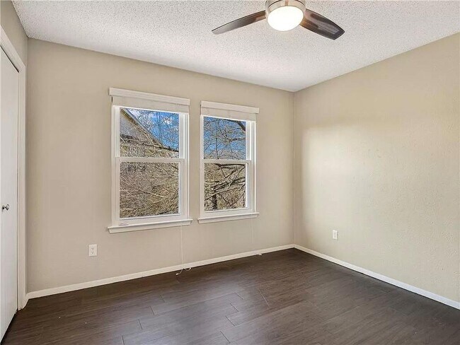 Building Photo - 5313 Indio Dr