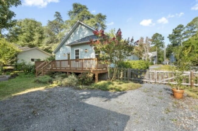 Building Photo - 155 Piney Ln