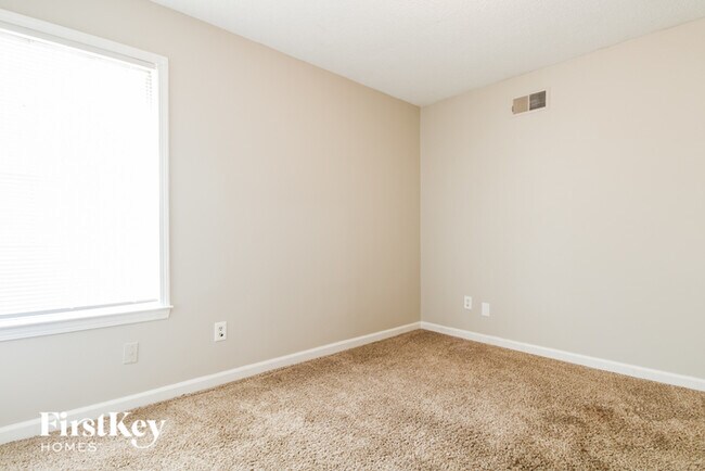 Building Photo - 3295 Canisbay Rd