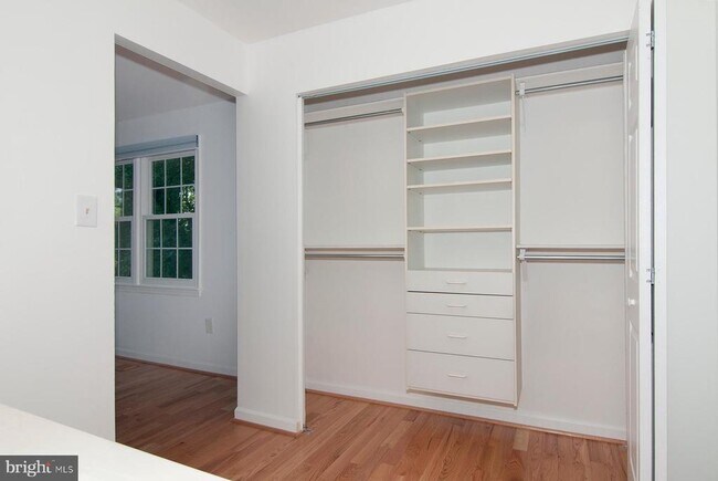 Building Photo - 11400 Dorchester Ln