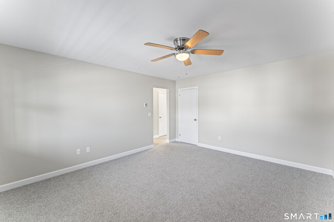 Building Photo - 24 Glenwood Ave