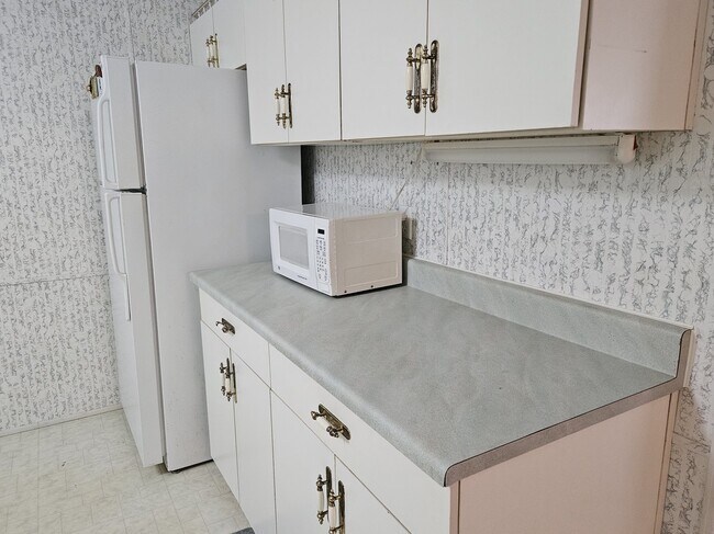 Building Photo - 9308 Seabright Ave