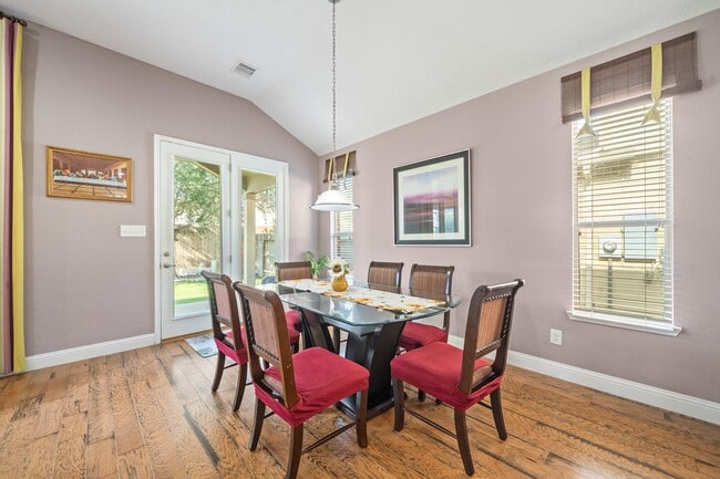 Building Photo - 16514 Sheffield Run Dr