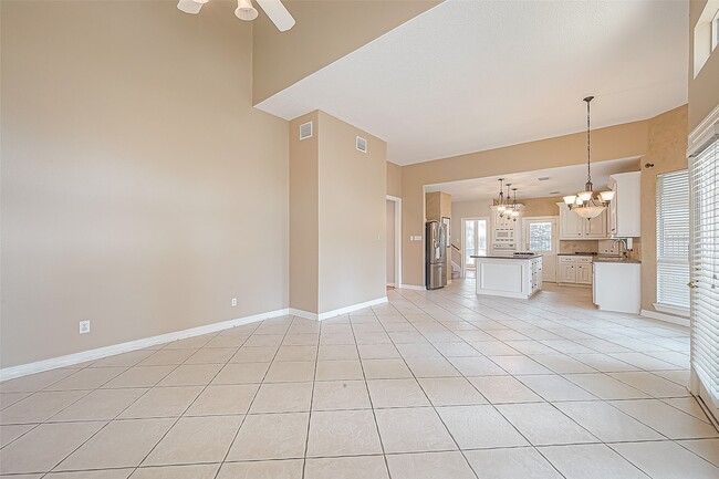 Building Photo - 13135 Finch Brook Dr