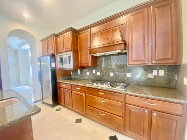 Building Photo - AVAILABLE BY 1/1/26 - ELEGANT AND SPACIOUS 4 BED, 4 BATH 2 STORY HOME WITH VIEWS OF EL DORADO HILLS