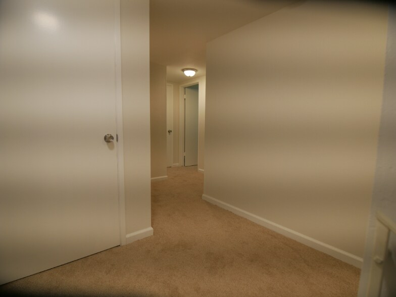 Building Photo - 1285 Manchester Dr