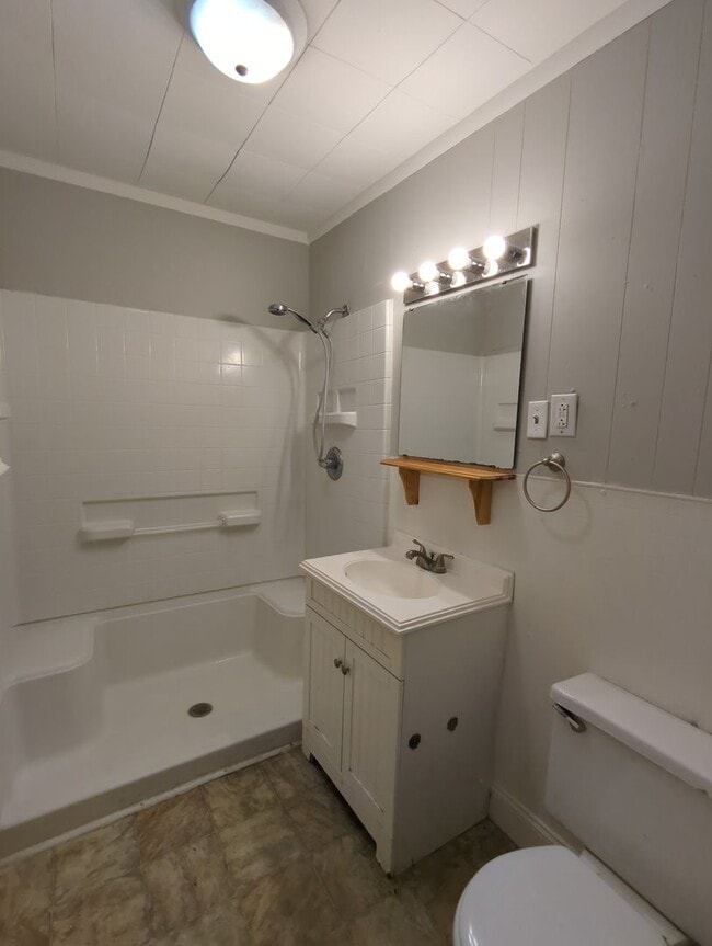 Building Photo - Rossville 2-Bedroom House