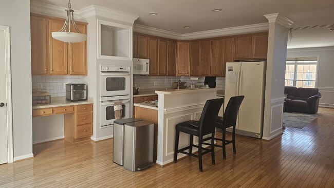 Building Photo - 7334 Hampton Manor Pl