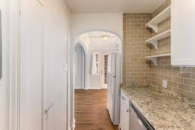 Kitchen to Courtyard - 1365 N Corona St