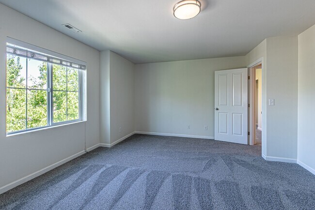 Building Photo - Amazing 4 bedroom home in Stewart Crossing!