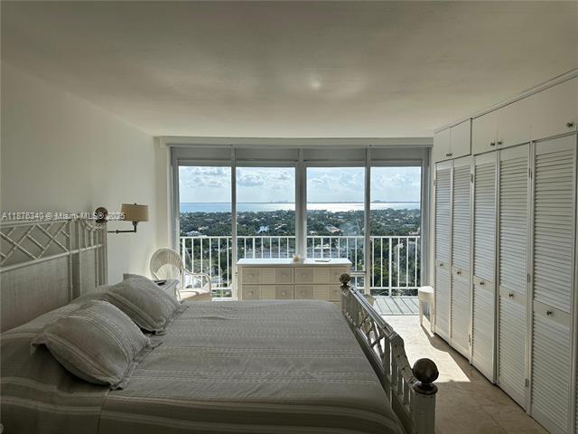 Building Photo - 881 Ocean Dr