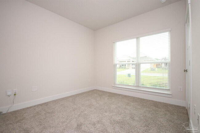 Building Photo - 5875 Sargassum Ln