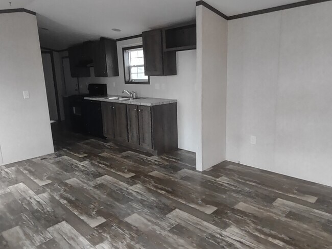 Building Photo - 3528 Queens Point Terrace