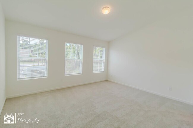 Building Photo - 151 Crescent Wy